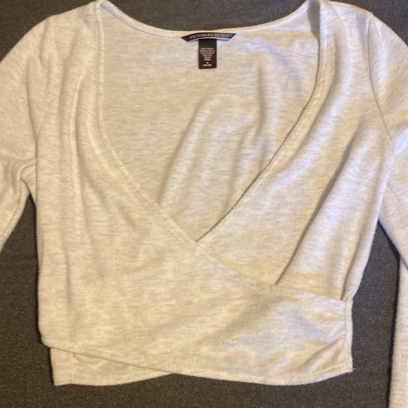 Victoria’s Secret Light Gray Wrap Crop Top- Size Medium - Picture 4 of 4